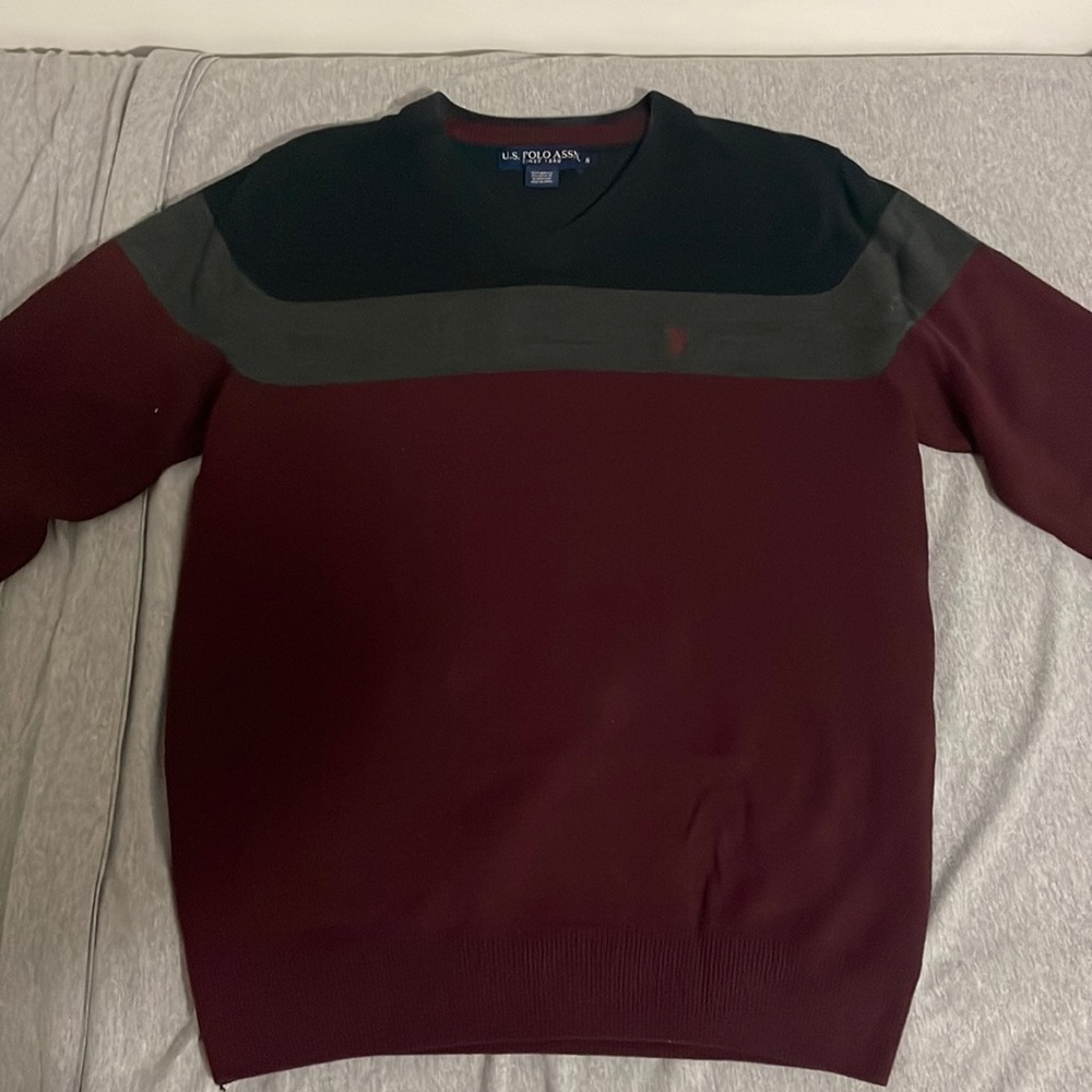 US Polo Assn V-neck Sweater Size M